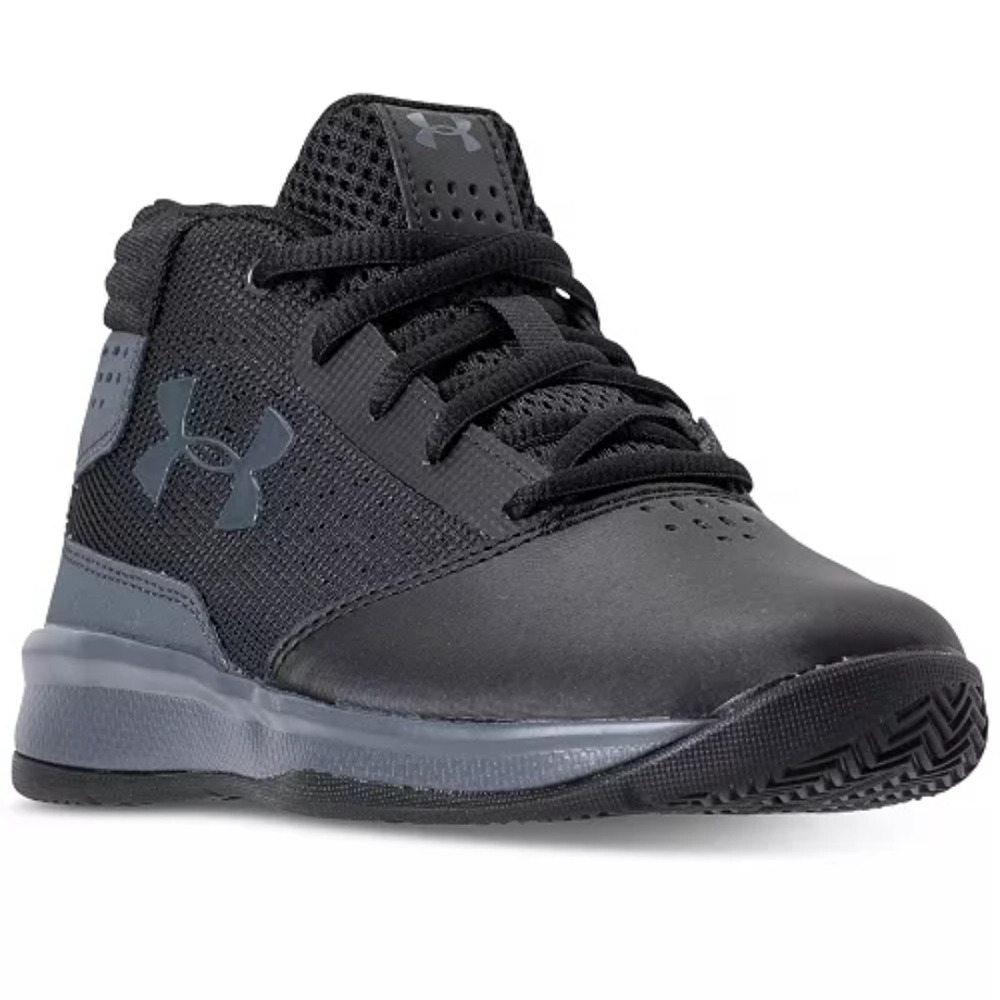 EUC Under Armour Little Boys' Jet 2017 Basketball Sneakers.
